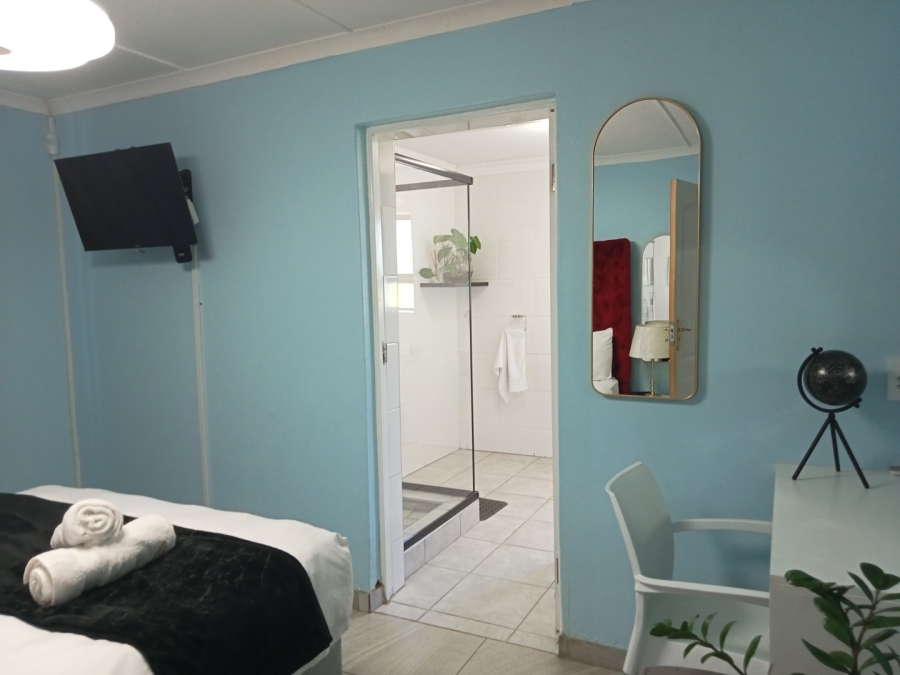 5 Bedroom Property for Sale in Siyakha Eastern Cape